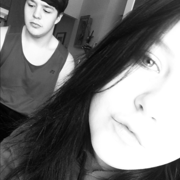 Meet your Posher, Baylee - Picture 3 of 3